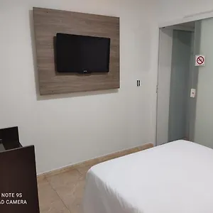  Alojamento de Acomodação e Pequeno-almoço Bella Playa - Casal